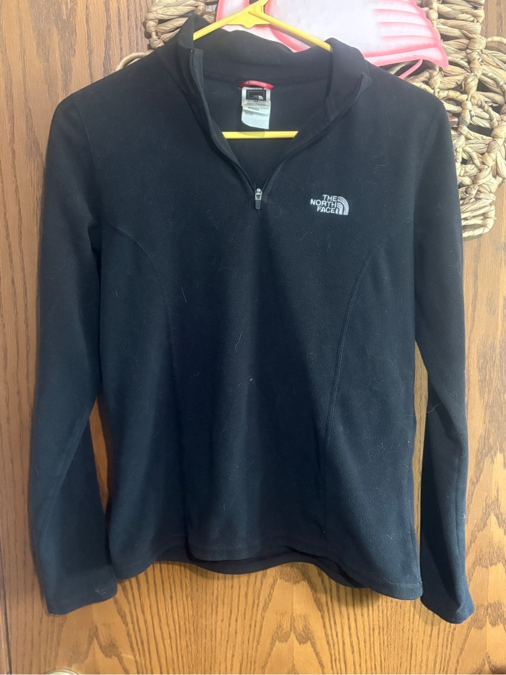 North Face Women's Black Half-Zip Fleece Pullover